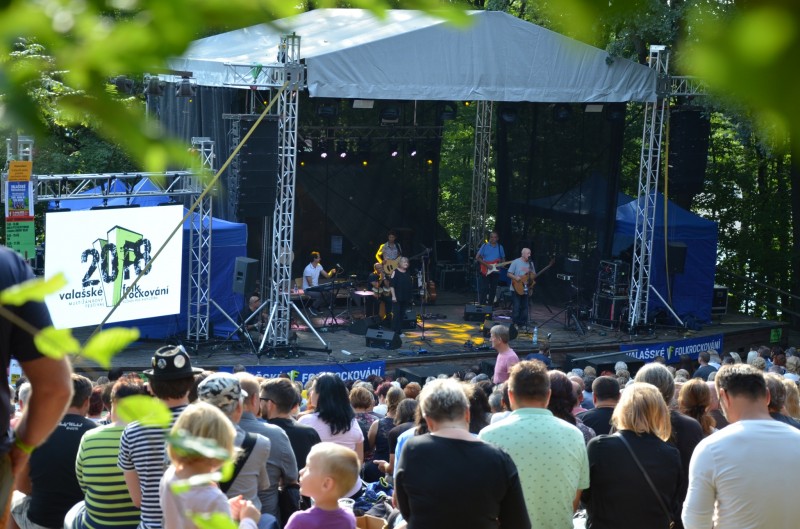 Folkrockování