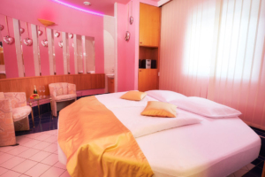 Hotel Eroplán