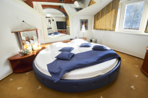 Hotel Eroplán